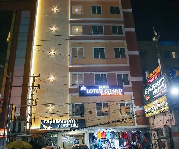 Hotel Lotus Grand